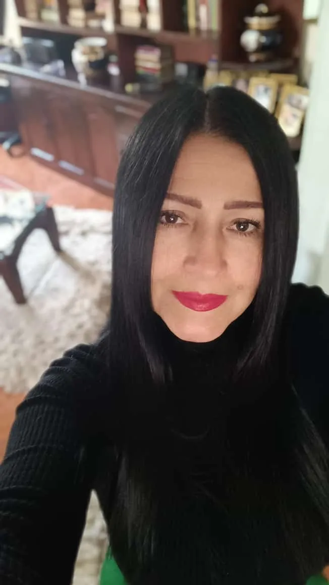 Live sex webcam photo for Sarahteikus #8069015