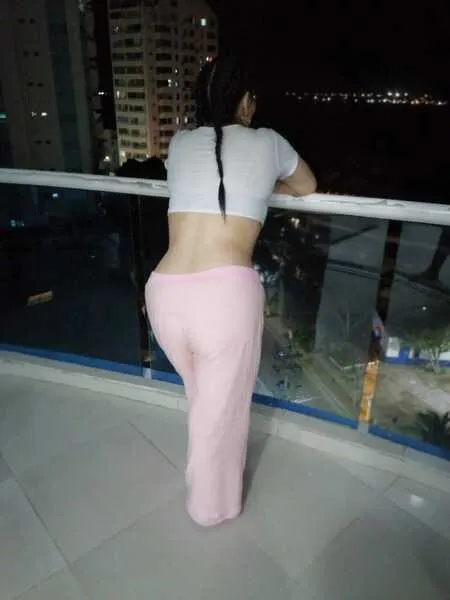 Live sex webcam photo for Sarahteikus #8069025