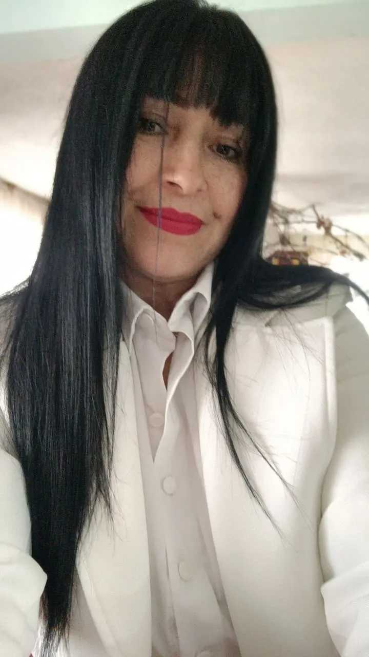 Live sex webcam photo for Sarahteikus #8069043