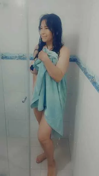 Live sex webcam photo for Sarahteikus #8069024