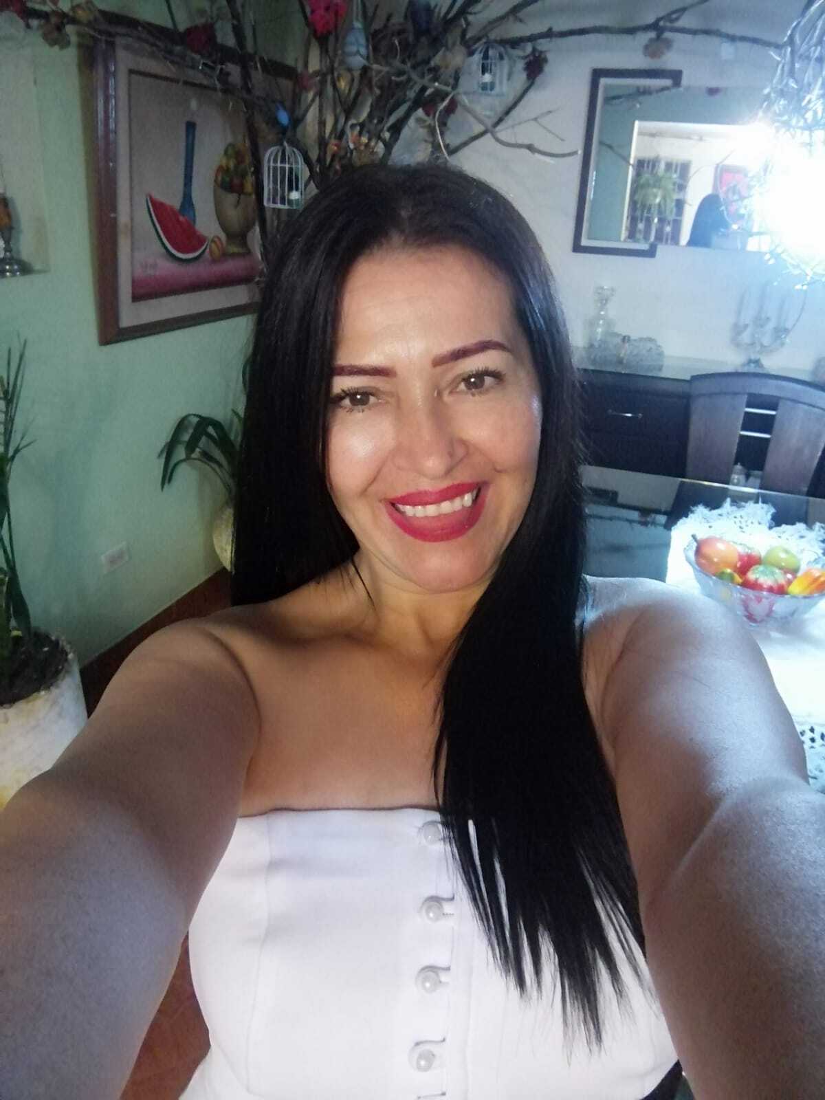 Live sex webcam photo for Sarahteikus #8068945