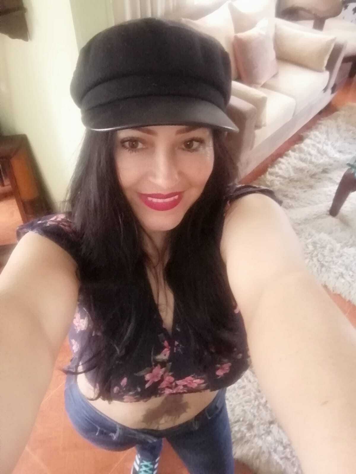 Live sex webcam photo for Sarahteikus #8068944