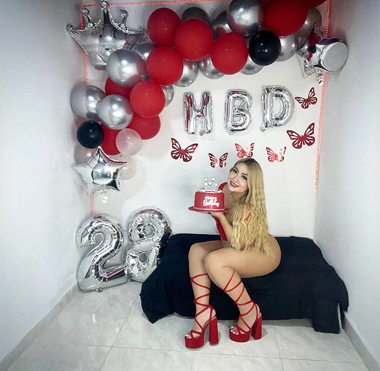 Live sex webcam photo for celestesweetxxx #7124531