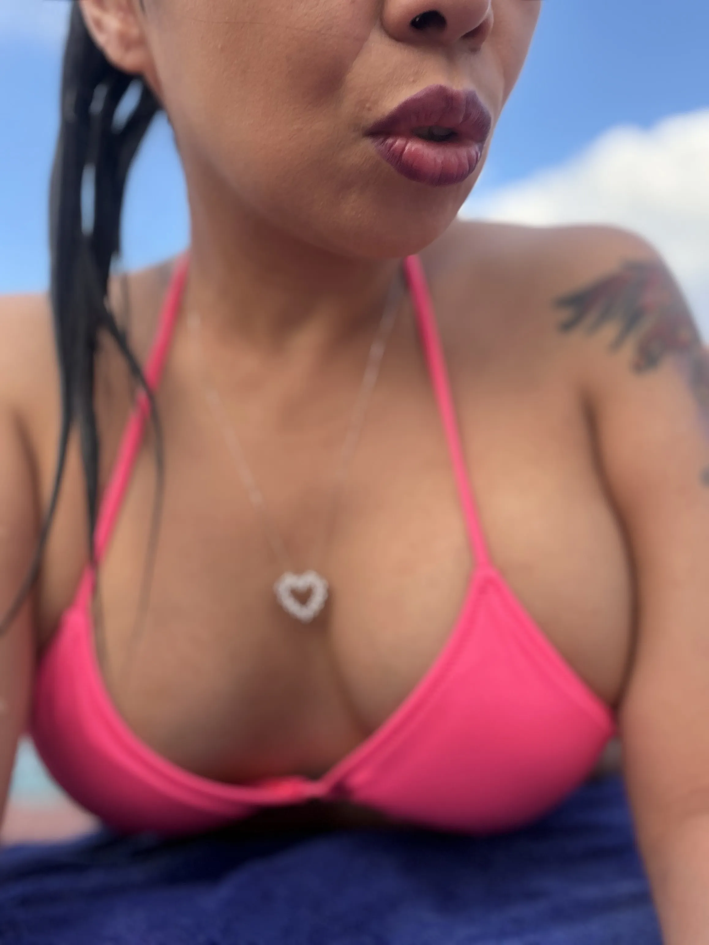 Live sex webcam photo for SweetSexyFilipina #8494350