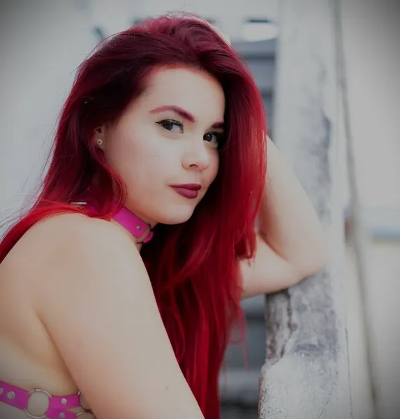 Live sex webcam photo for SelenaLoyd #3826601