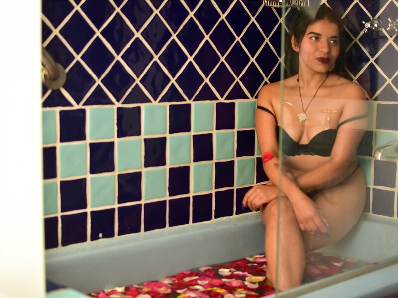 Live sex webcam photo for ScarlettJhonston #4213200