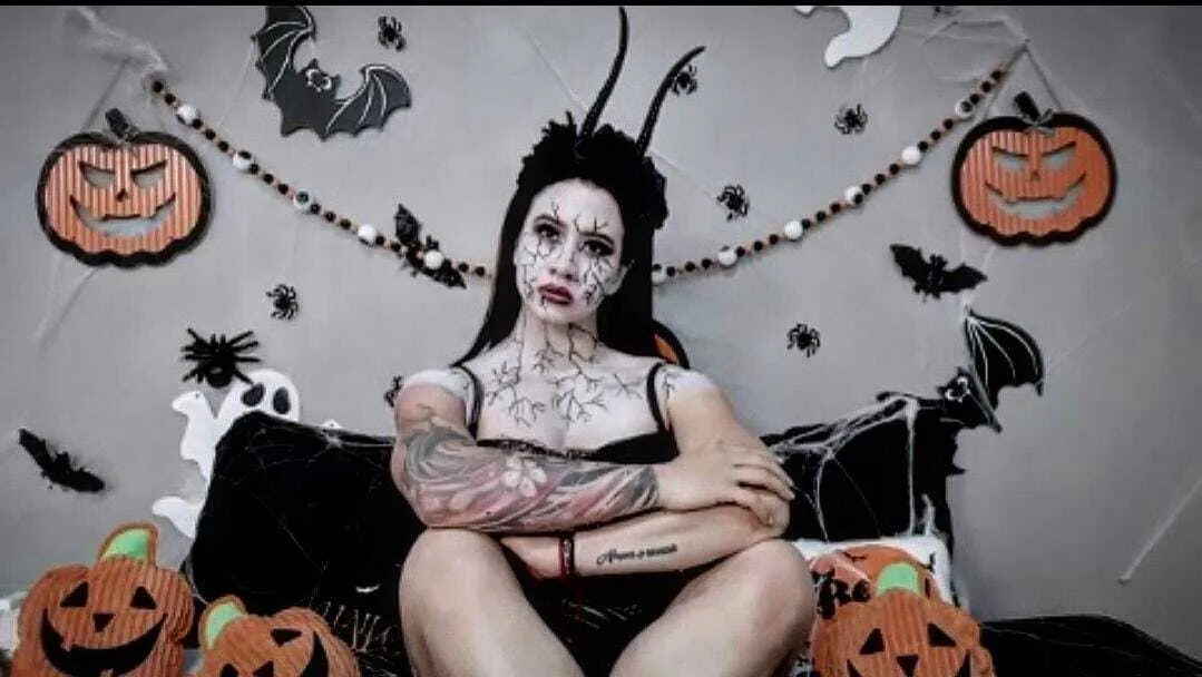 Live sex webcam photo for AngelMartins #8022842