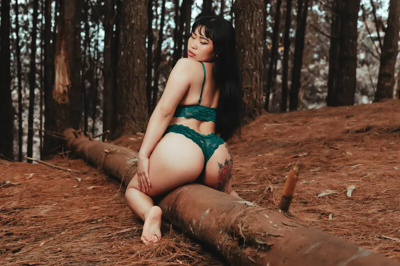 Live sex webcam photo for NiiushaYu #6028238