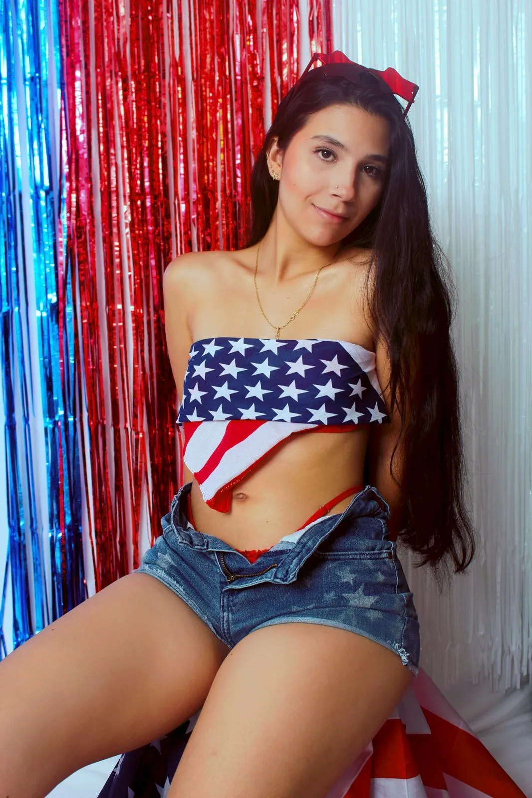 Live sex webcam photo for Mialopez101 #8413455