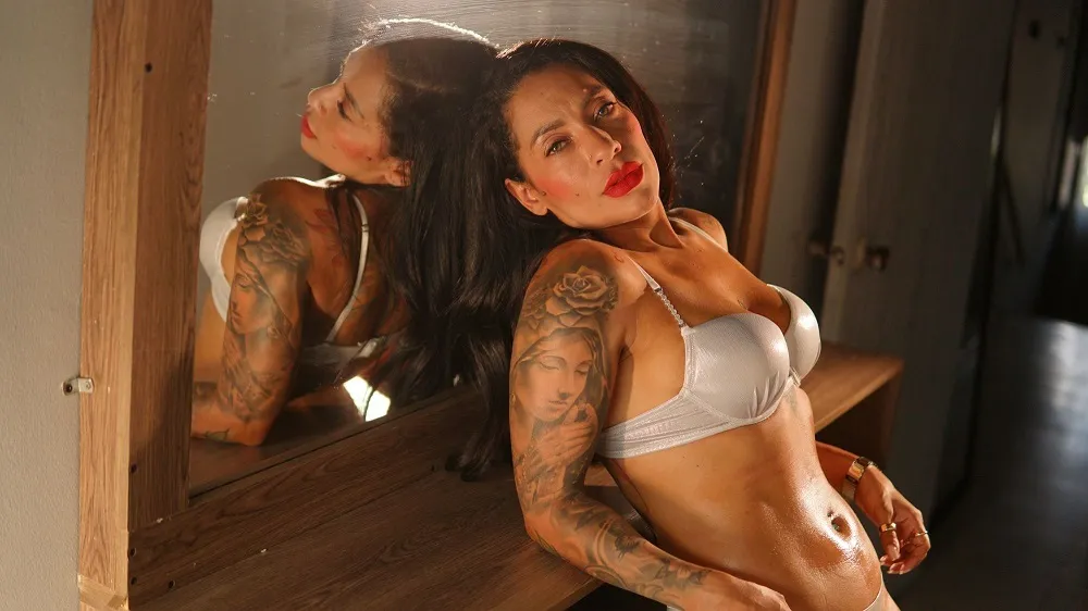 Live sex webcam photo for MayaRusell #7976797