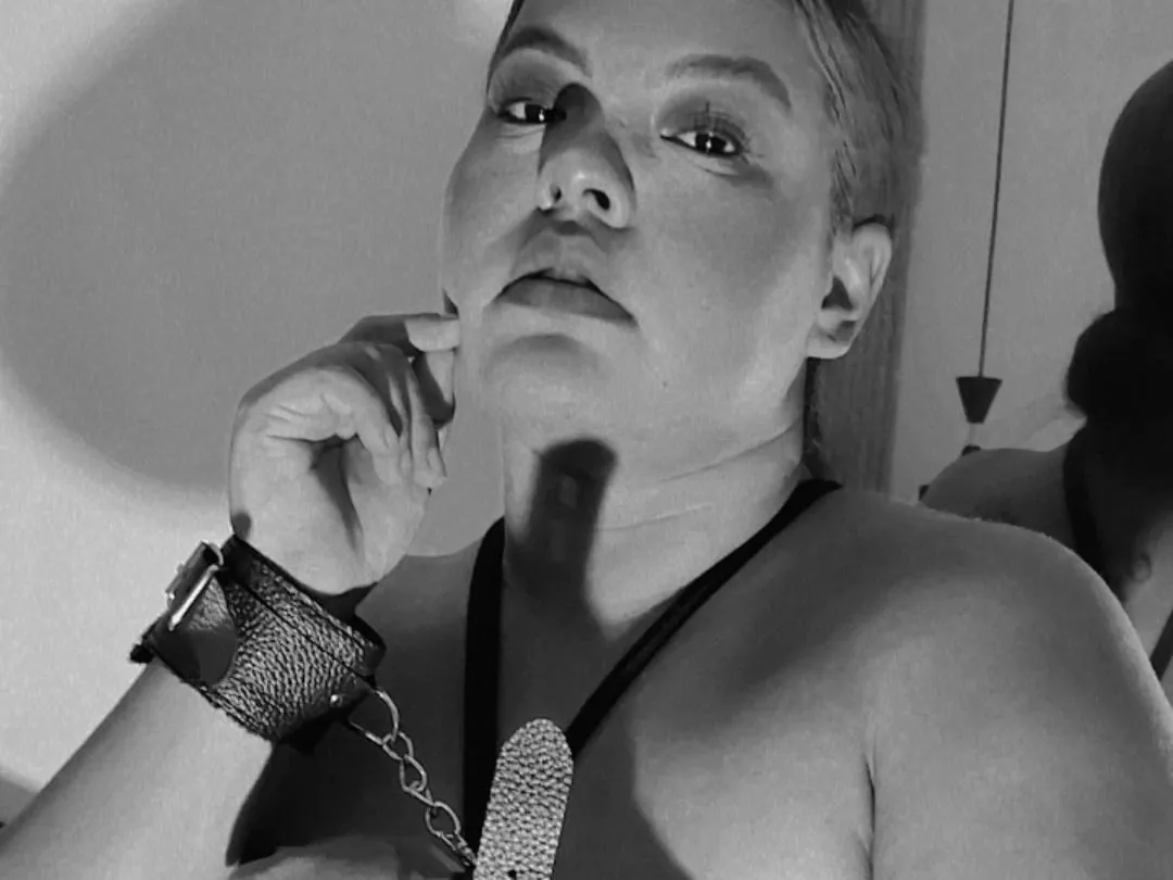 Live sex webcam photo for kendraw18 #5521029