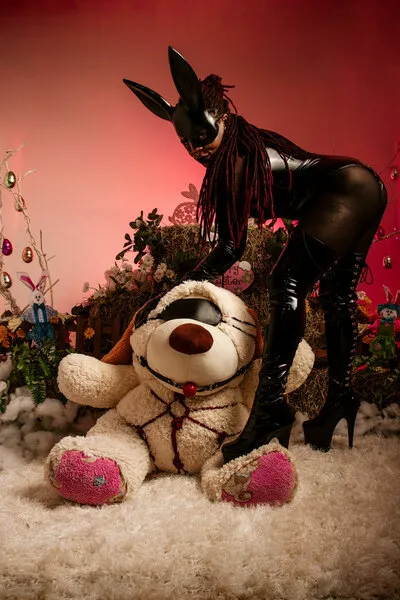 Live sex webcam photo for IrishDamico #4189279