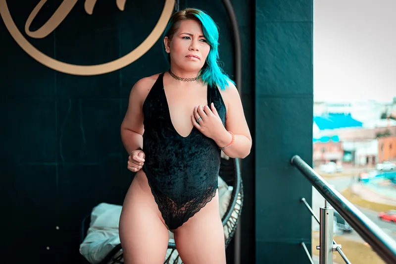 Live sex webcam photo for AngieeSweet #6011511