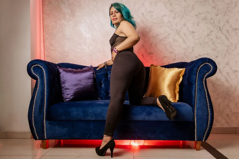 Live sex webcam photo for AngieeSweet #6011566