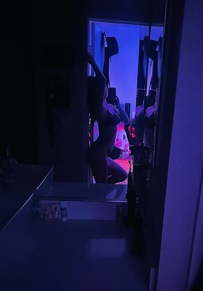 Live sex webcam photo for BettiePainXO #7910569