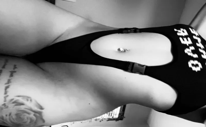 Live sex webcam photo for BettiePainXO #7910585