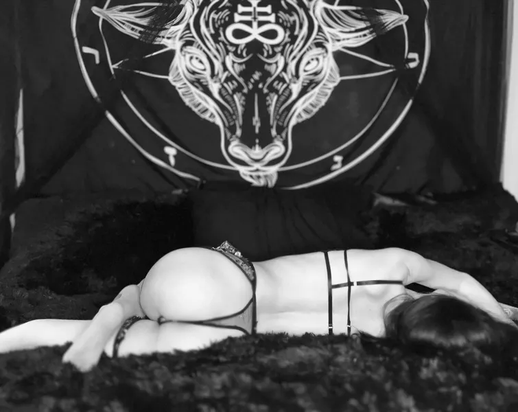 Live sex webcam photo for BettiePainXO #7910643