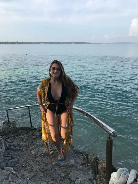 Live sex webcam photo for CoraBasilio #3858477