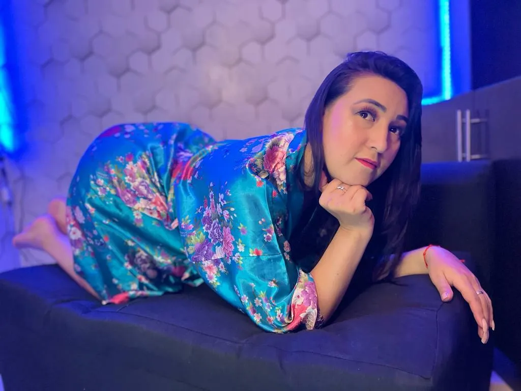 Live sex webcam photo for charymoon #7971991