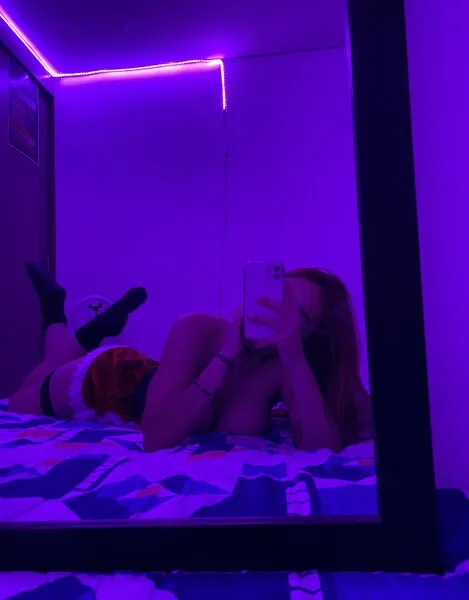 Live sex webcam photo for EmilyLi #4165782