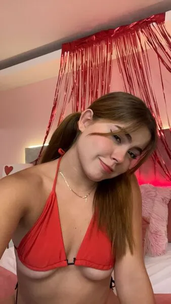 Live sex webcam photo for ElleWesst #6042885