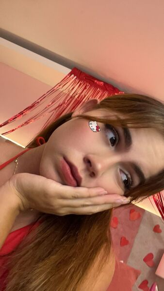 Live sex webcam photo for ElleWesst #6042884