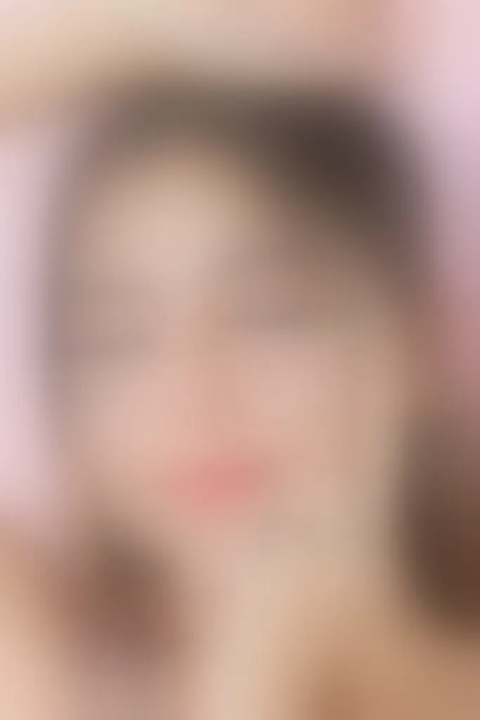 Live sex webcam photo for ElleWesst #5897860