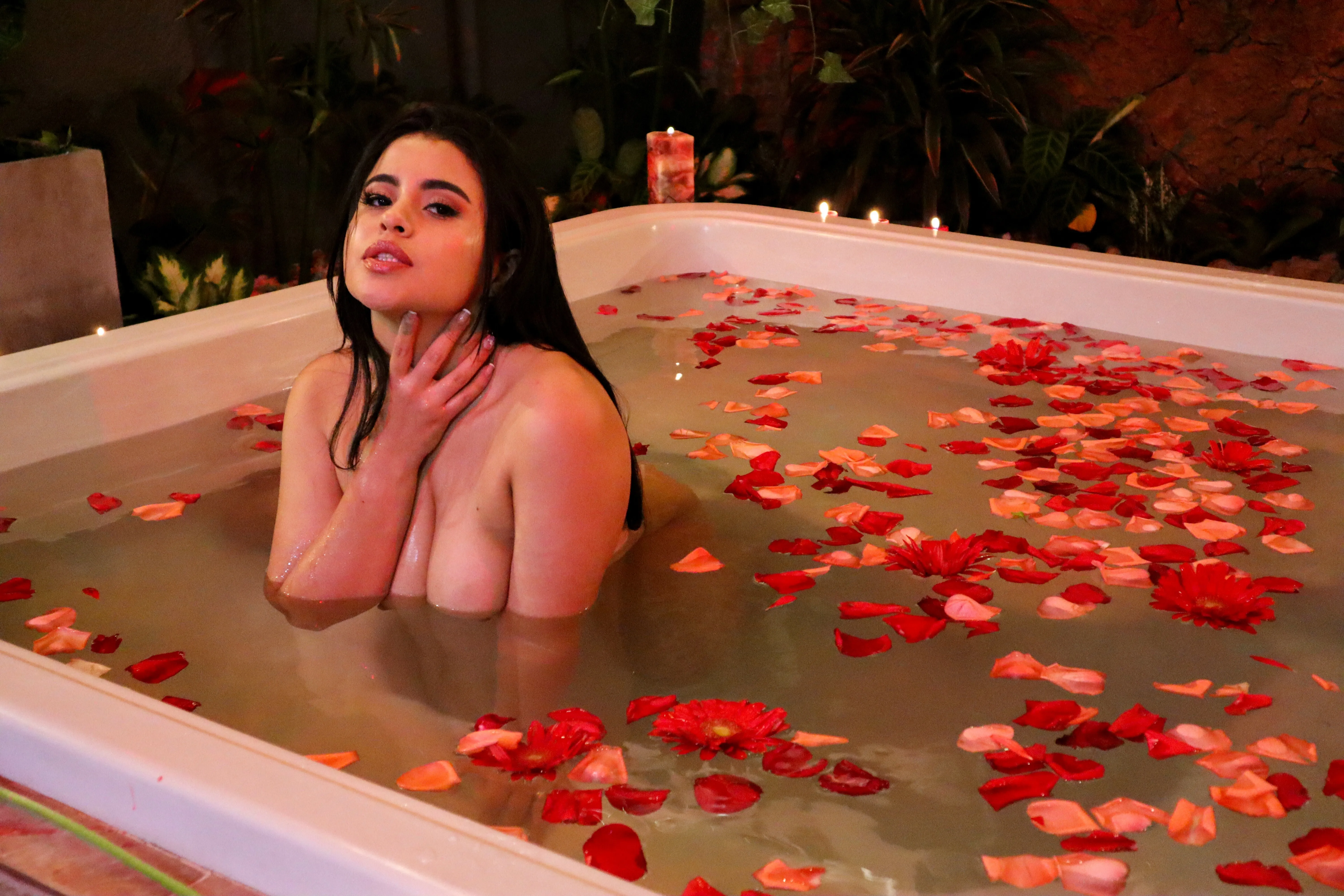 Live sex webcam photo for AgathaVegaa #7472539