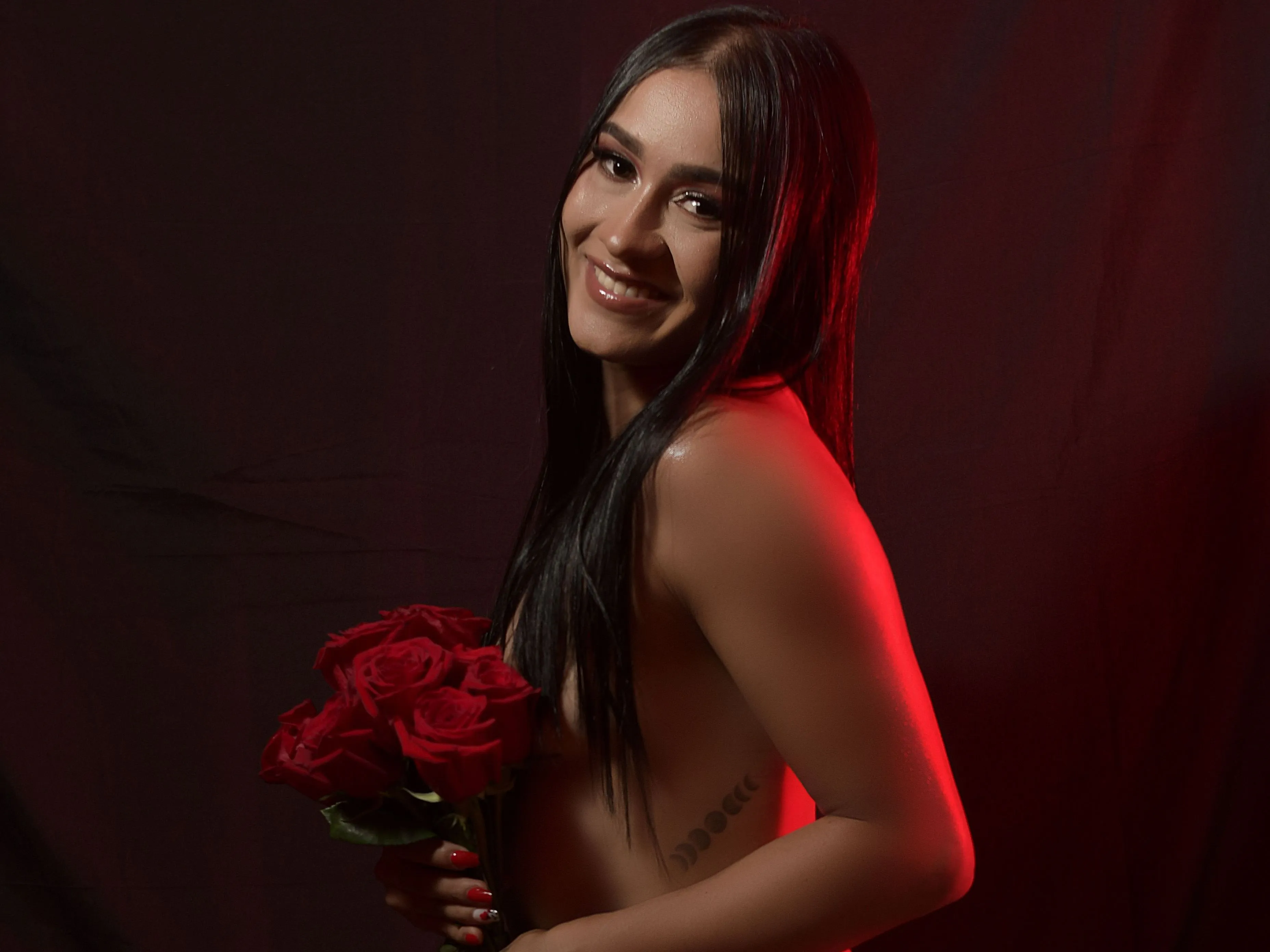 Live sex webcam photo for LorennsSofiaa #5472046