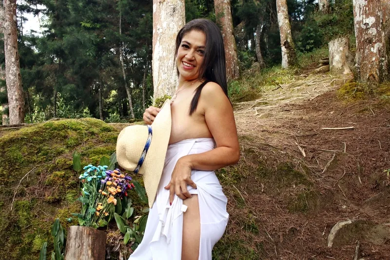 Live sex webcam photo for sarag0mez #4081684