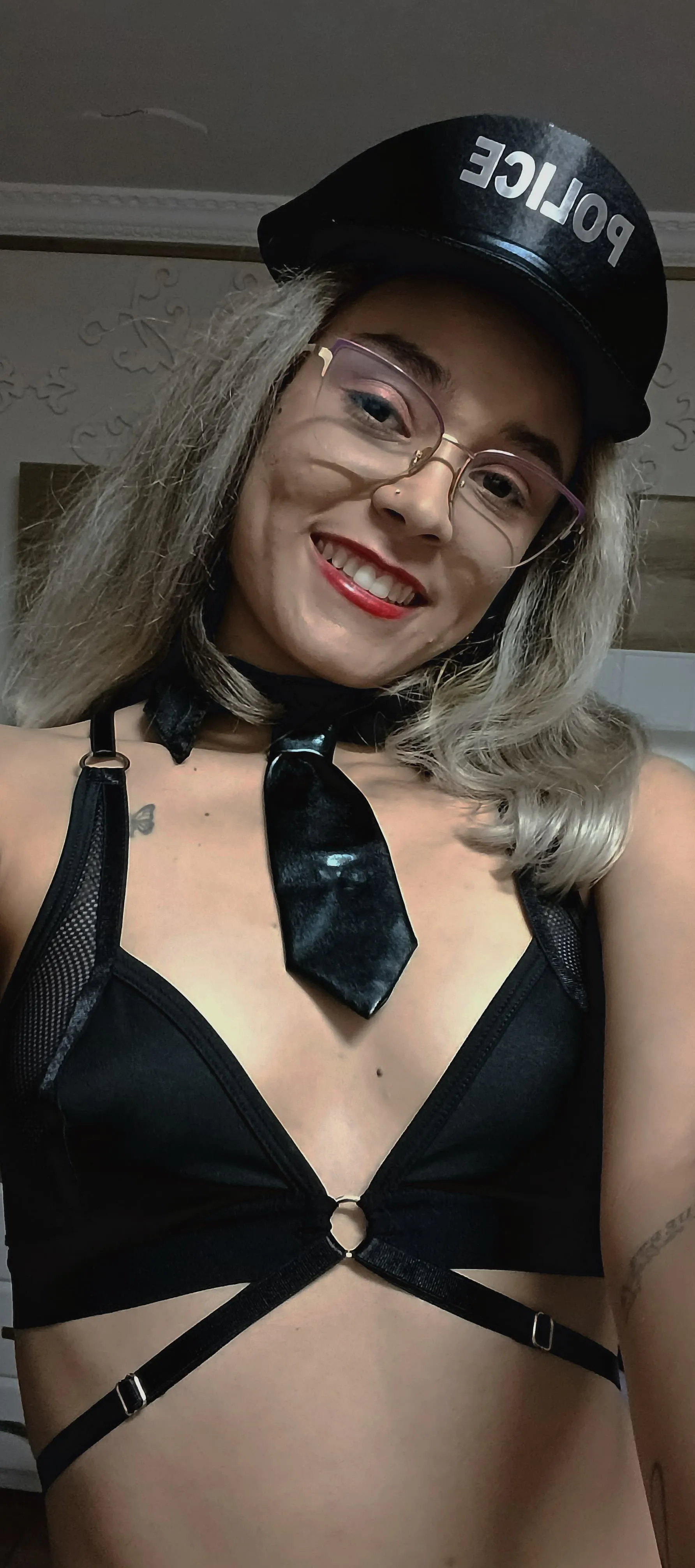 Live sex webcam photo for TaraHot #8428854