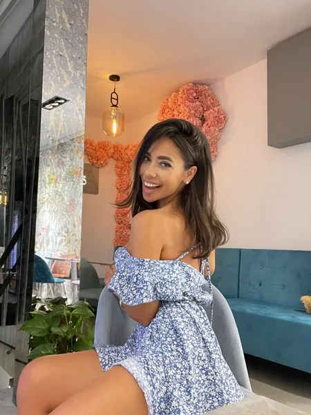 Live sex webcam photo for ArabellaCartter #4051937