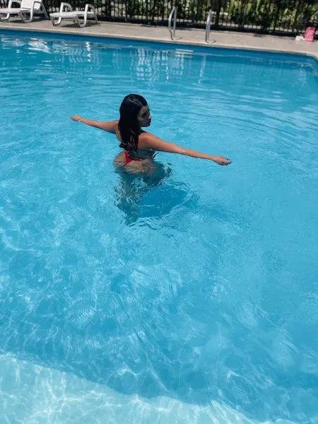 Live sex webcam photo for AmberMoss19 #6162261