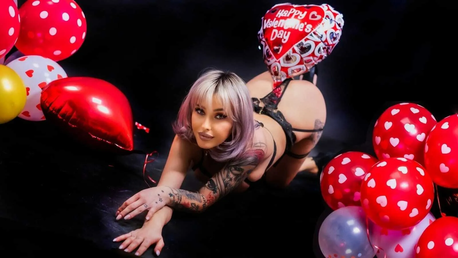 Live sex webcam photo for IssaSmithx #7898390