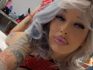 Live sex webcam photo for IssaSmithx #6584832