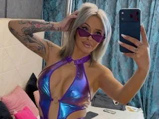 Live sex webcam photo for IssaSmithx #8464699
