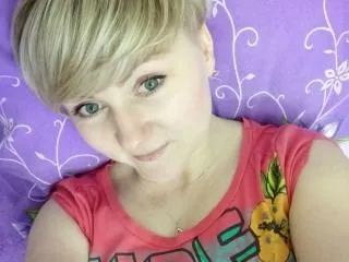 Live sex webcam photo for Blond_Pearl #6423107