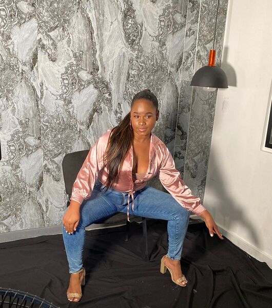 Live sex webcam photo for LaurynWolff #6052077