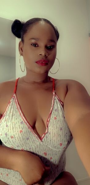 Live sex webcam photo for LaurynWolff #6051943