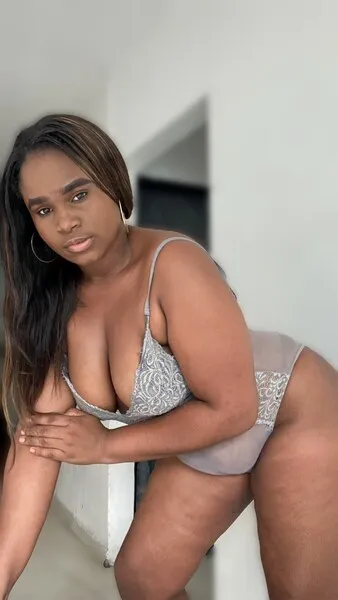 Live sex webcam photo for LaurynWolff #6052074