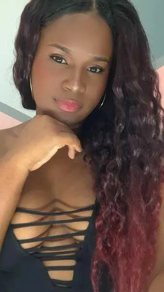 Live sex webcam photo for LaurynWolff #5859108