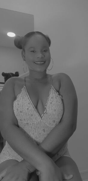 Live sex webcam photo for LaurynWolff #6051942