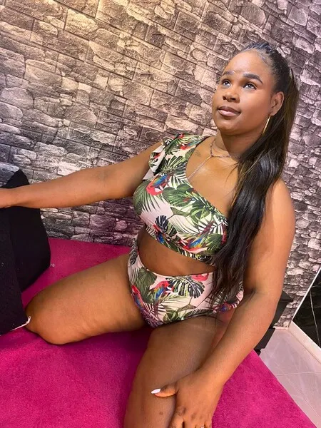 Live sex webcam photo for LaurynWolff #6378936