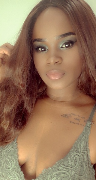 Live sex webcam photo for LaurynWolff #6051946