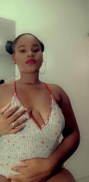 Live sex webcam photo for LaurynWolff #6051949