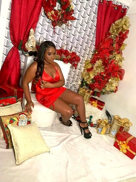 Live sex webcam photo for LaurynWolff #6052097