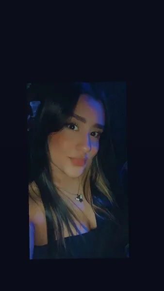 Live sex webcam photo for LisaEvanss #4243896