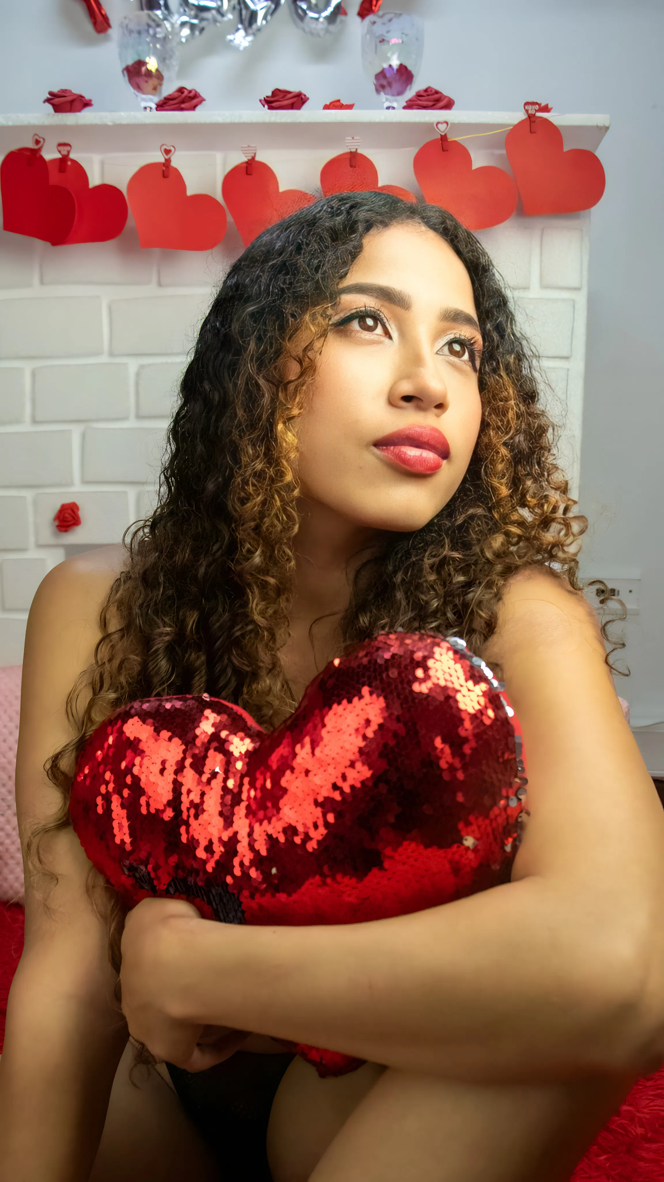 Live sex webcam photo for AfroditaDangelo #7449178