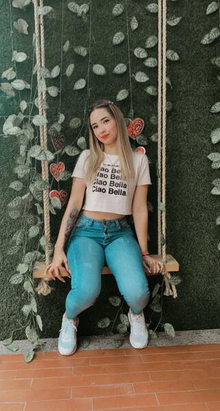 Live sex webcam photo for AlisonSmithh #4257331