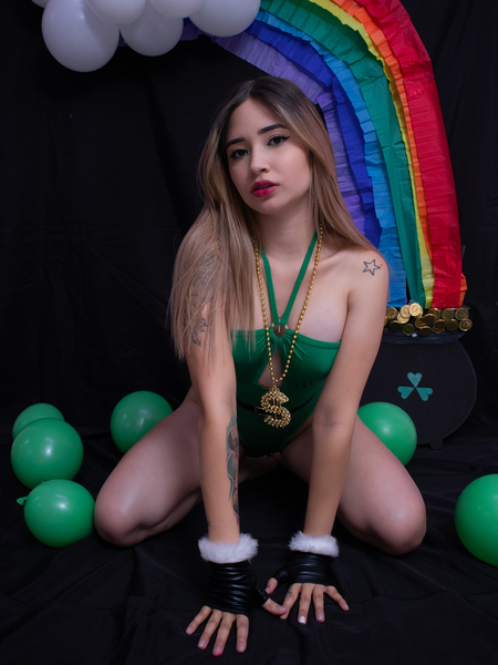 Live sex webcam photo for AlisonSmithh #4058342